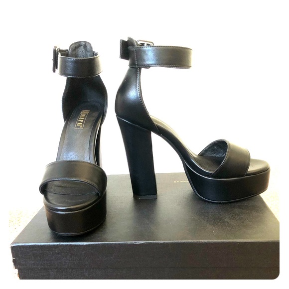 Shoes - Chunky platform heel